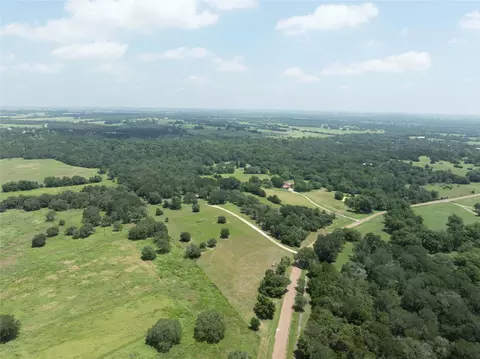5109 Hranicky Rd, Schulenburg, TX 78956 photo 7