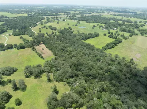5109 Hranicky Rd, Schulenburg, TX 78956 photo 10