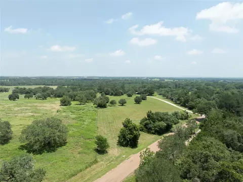 5109 Hranicky Rd, Schulenburg, TX 78956 photo 8