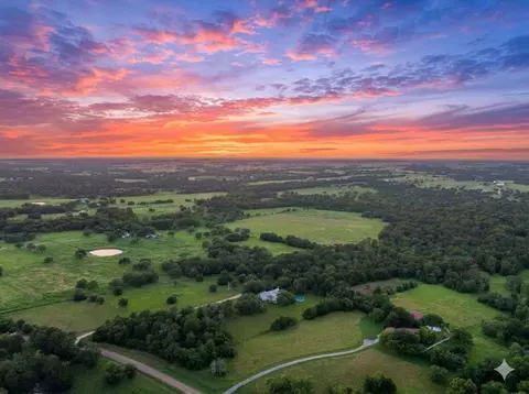 5109 Hranicky Rd, Schulenburg, TX 78956