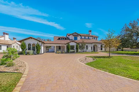 242 La Serena Loop, Horseshoe Bay, TX 78657