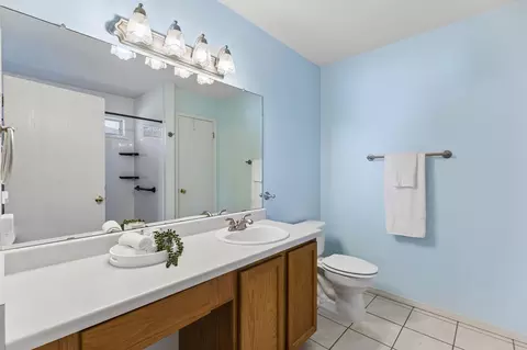 Bath - 100 Devons Cv, Buda, TX 78610 photo 2 of 3