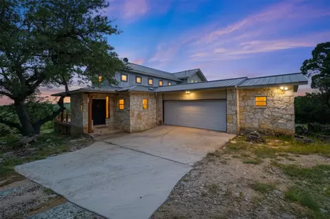 700 Skyline Ridge Lookout Dr, Wimberley, TX 78676