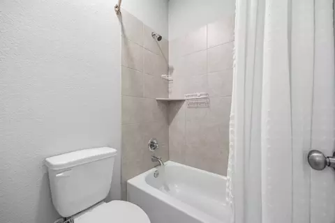 Bath - 2209 Littleleaf Ln, Leander, TX 78641 photo 4 of 4