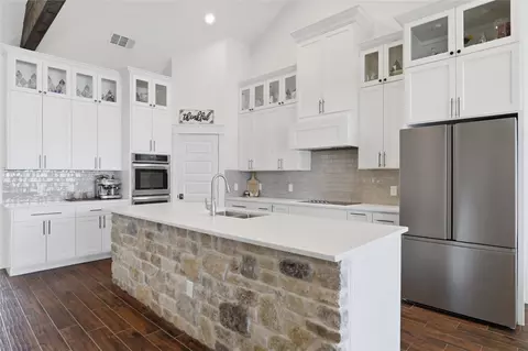 133 Greg Ln, Jarrell, TX 76537