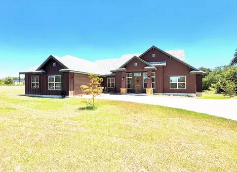 1094 Raintree Ln, Elgin, TX 78621