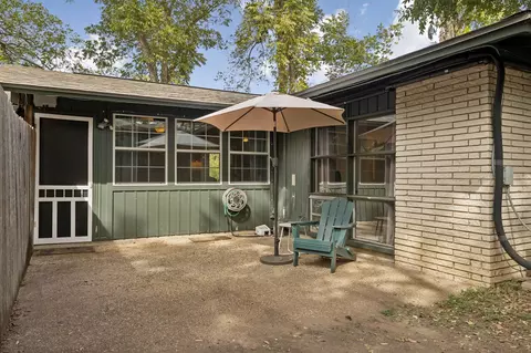 Exterior - 709 E 44th St, Austin, TX 78751 photo 5 of 8