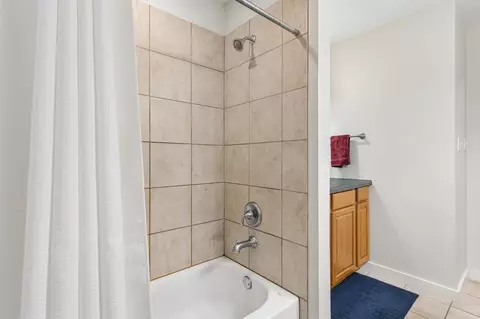 Bath - 709 E 44th St, Austin, TX 78751 photo 2 of 3