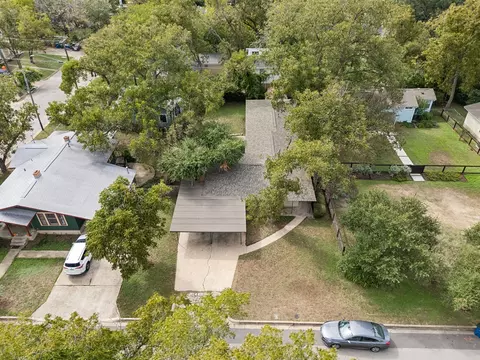 View/Area - 709 E 44th St, Austin, TX 78751 photo 2 of 4