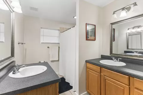 Bath - 709 E 44th St, Austin, TX 78751 photo 1 of 3