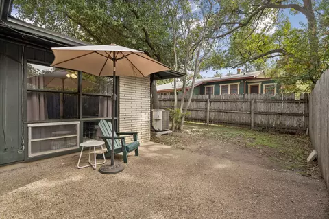 Exterior - 709 E 44th St, Austin, TX 78751 photo 4 of 8