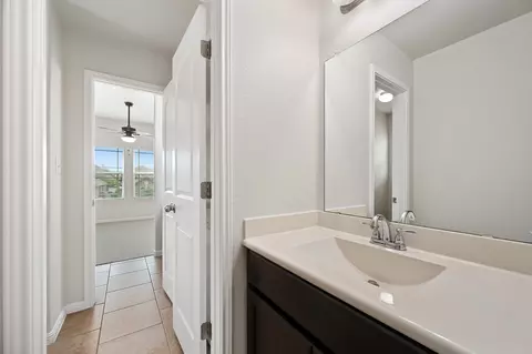 Entry Way - 20416 Shellduck Dr, Pflugerville, TX 78660 photo 7 of 7