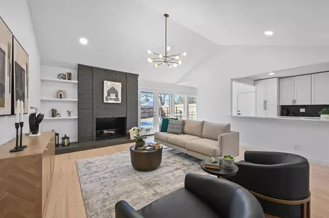 1017 Cripple Creek Dr, Austin, TX 78758