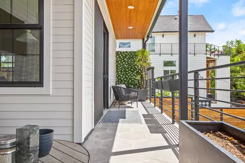 Exterior - 2005 E 8th St #1, Austin, TX 78702 photo 3 of 11
