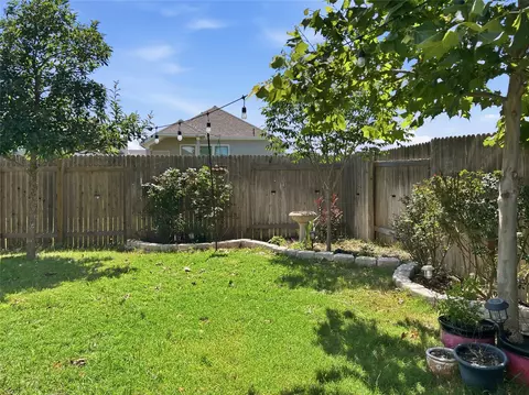 Exterior - 309 Gaida Loop, Georgetown, TX 78628 photo 5 of 6