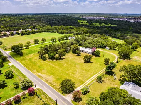 12900 Lowden Ln, Manchaca, TX 78652