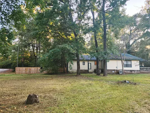 125 Hunters Dr, Trinity, TX 75862 photo 2