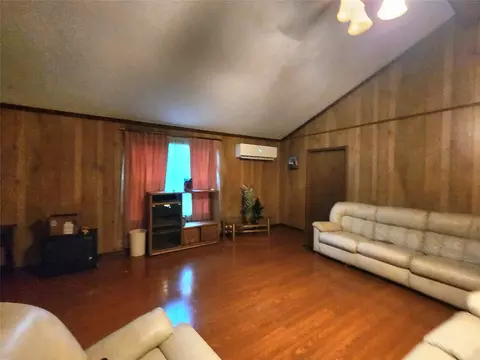 125 Hunters Dr, Trinity, TX 75862 photo 5