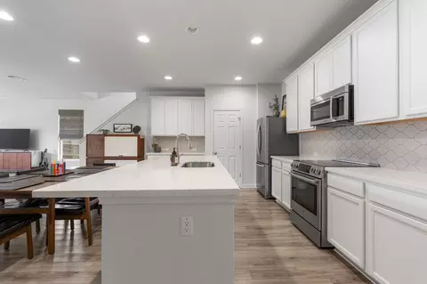 Kitchen - 16601 Sumptuous Dr, Manor, TX 78653 photo 1 of 4