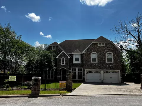 929 N Horton St, La Grange, TX 78945