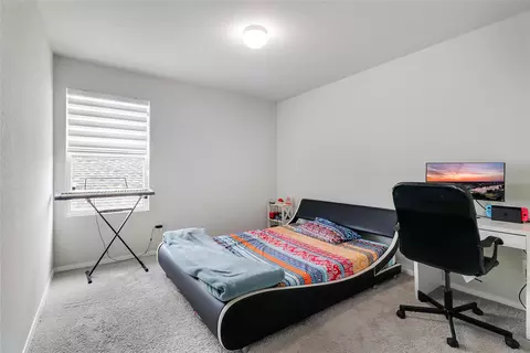 Bedroom - 33 Bent Trail Ln, Georgetown, TX 78628 photo 7 of 10