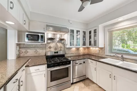 Kitchen - 3401 Clearview Dr, Austin, TX 78703 photo 2 of 2