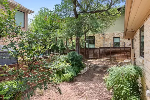 Exterior - 3401 Clearview Dr, Austin, TX 78703 photo 3 of 5