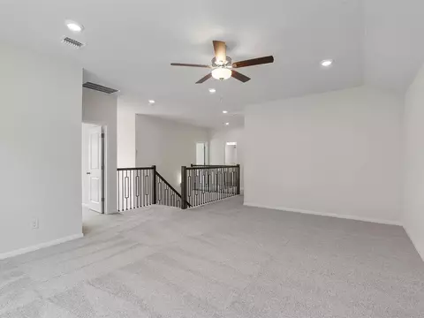 Living - 128 Comet Pointe Dr, Georgetown, TX 78628 photo 4 of 5