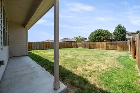 Exterior - 128 Comet Pointe Dr, Georgetown, TX 78628 photo 4 of 5