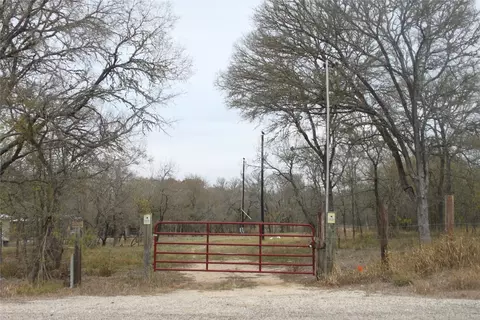 3816 Fm 1854, Dale, TX 78616