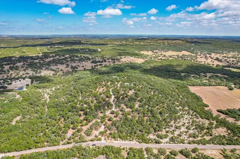 900 Longhorn Trl, Wimberley, TX 78676
