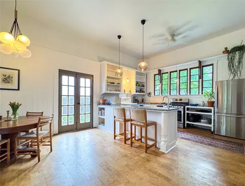 Kitchen - 200 E Brenham St, Elgin, TX 78621 photo 2 of 3