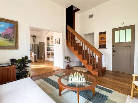Entry Way - 200 E Brenham St, Elgin, TX 78621 photo 1 of 2
