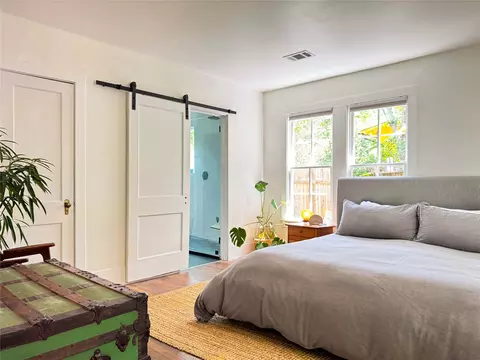 Bedroom - 200 E Brenham St, Elgin, TX 78621 photo 2 of 4