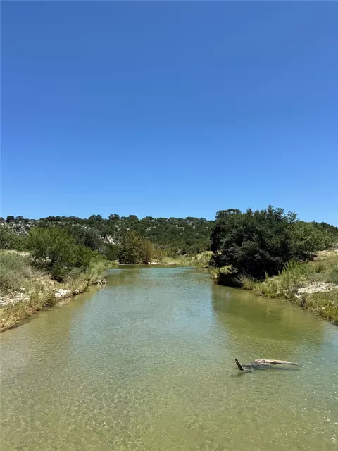 2915 Spring Xing, Junction, TX 76849 photo 3