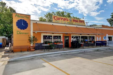 Exterior - 833 E 38th St, Austin, TX 78705 photo 10 of 11