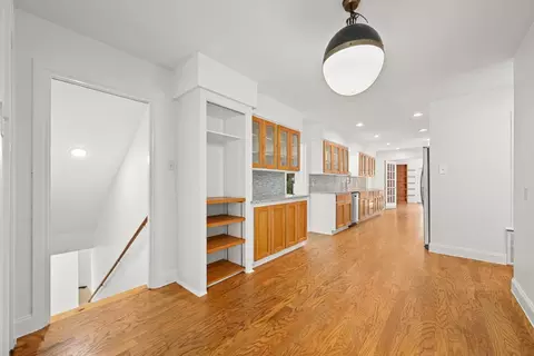 Entry Way - 833 E 38th St, Austin, TX 78705 photo 2 of 4