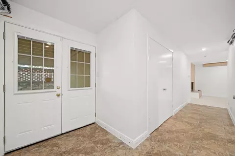 Entry Way - 833 E 38th St, Austin, TX 78705 photo 4 of 4