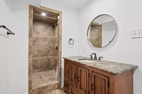 Bath - 833 E 38th St, Austin, TX 78705 photo 5 of 5