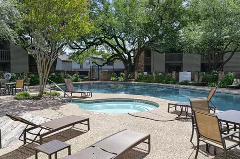 7122 Wood Hollow Dr #71, Austin, TX 78731