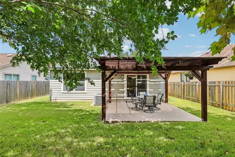 Exterior - 145 Myrtle St, Kyle, TX 78640 photo 9 of 10