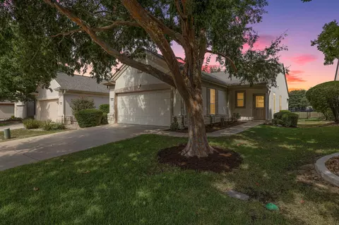 210 Crockett Loop, Georgetown, TX 78633