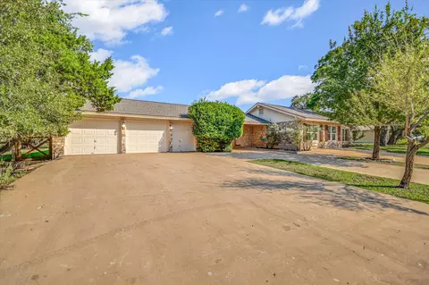 85 Brookhollow Dr, Wimberley, TX 78676
