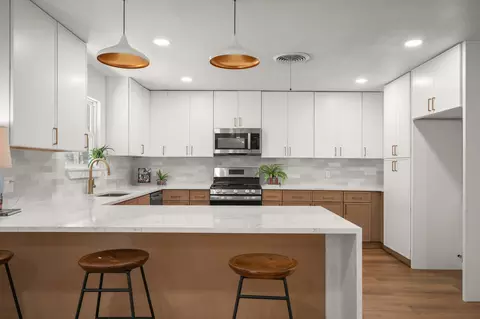 11704 Indianhead Dr, Austin, TX 78753