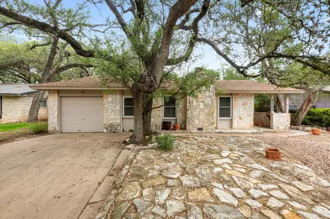 2506 Redleaf Ln, Austin, TX 78745