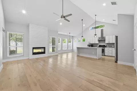 4207 Alexandria Dr, Austin, TX 78749