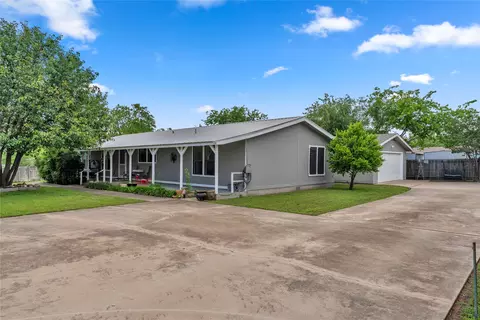130 Banks St, Kingsland, TX 78639