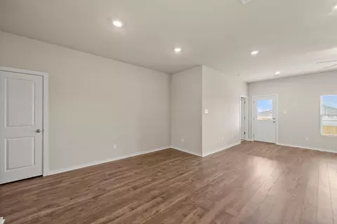 144 Wind Hl, Jarrell, TX 76537 photo 15