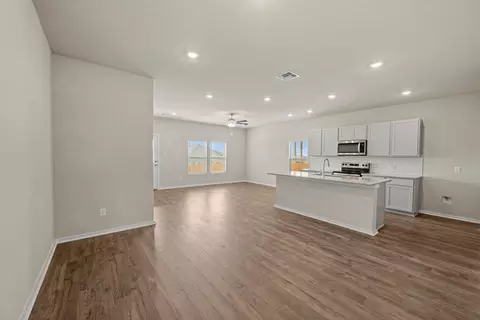 144 Wind Hl, Jarrell, TX 76537 photo 14