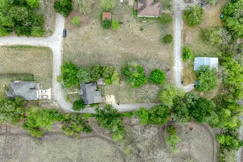 1002 Proctor St, Lockhart, TX 78644 photo 6